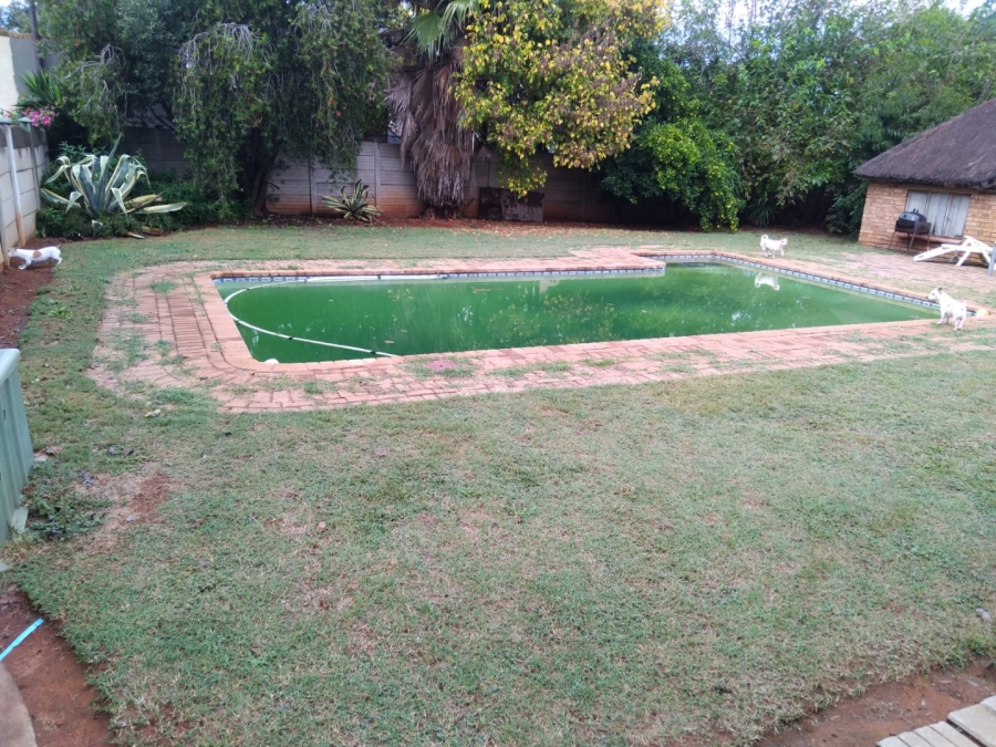 4 Bedroom Property for Sale in Stilfontein Ext 4 North West
